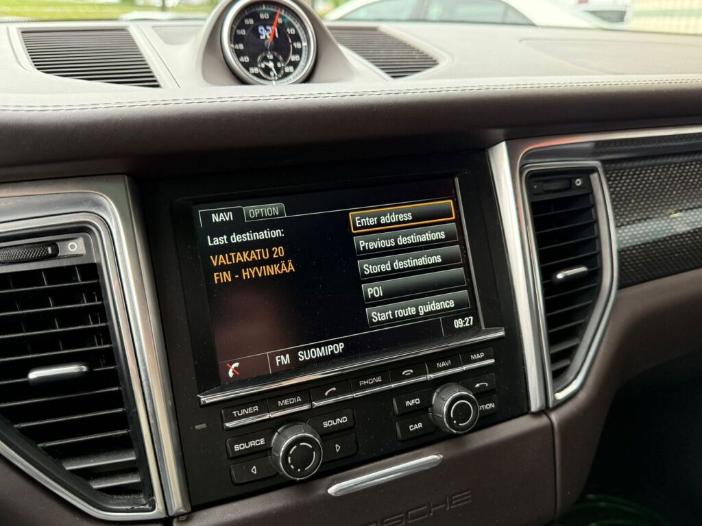 Porsche MACAN 2014 S Diesel / Sport Chrono Plus / Bose / Acc / Vetokoukku / 12-suuntaiset istuimet muistilla