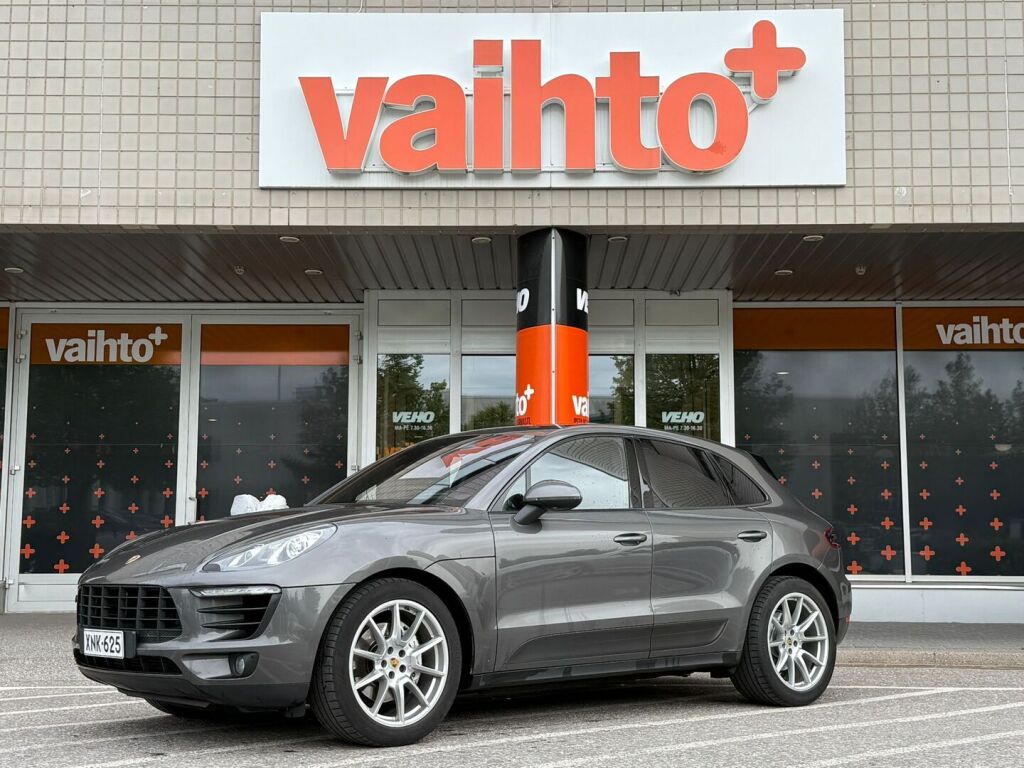 Porsche MACAN 2014 S Diesel / Sport Chrono Plus / Bose / Acc / Vetokoukku / 12-suuntaiset istuimet muistilla