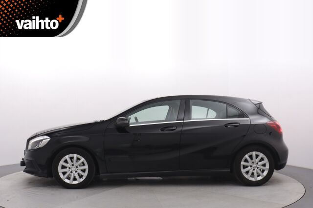 Mercedes-Benz A 2016 180 A Premium Business / 1-omistaja / Kattoluukku / Kamera / Webasto / Juuri huollettu
