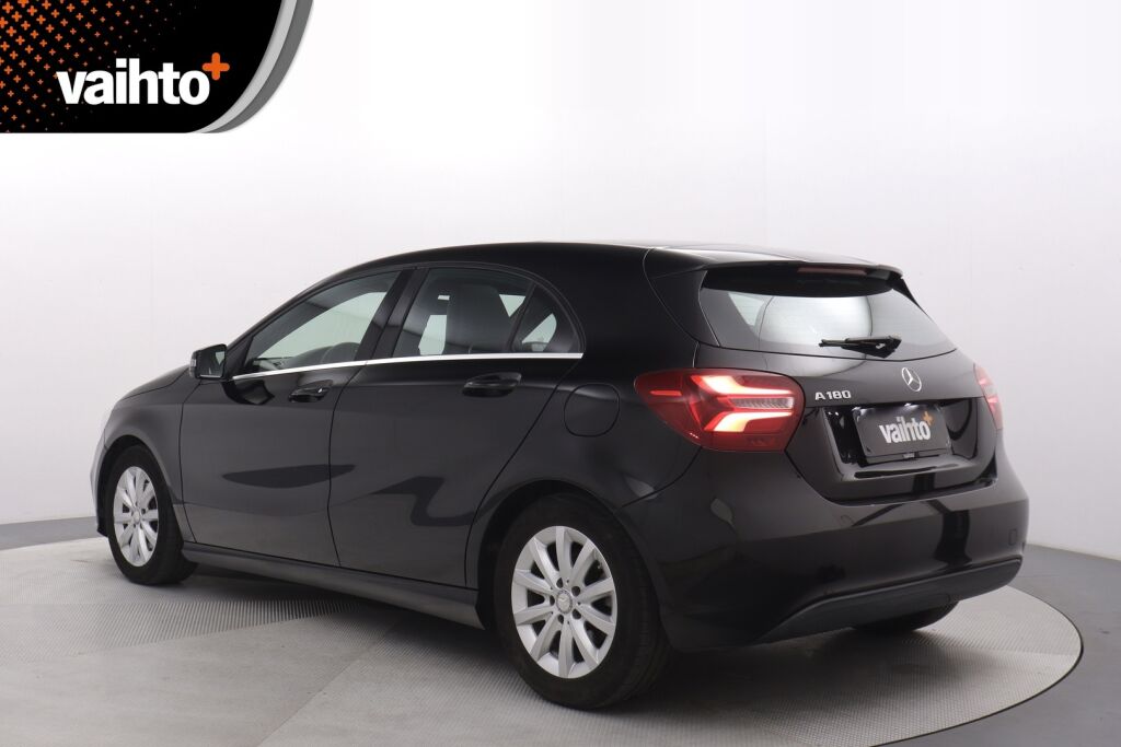 Mercedes-Benz A 2016 180 A Premium Business / 1-omistaja / Kattoluukku / Kamera / Webasto / Juuri huollettu