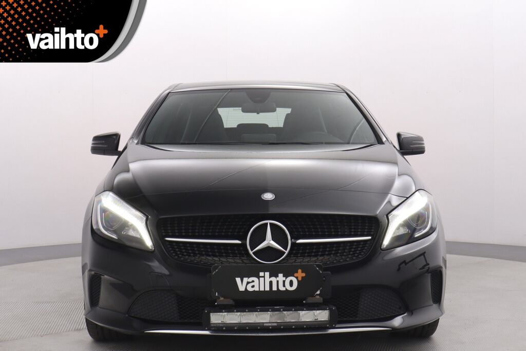 Mercedes-Benz A 2016 180 A Premium Business / 1-omistaja / Kattoluukku / Kamera / Webasto / Juuri huollettu