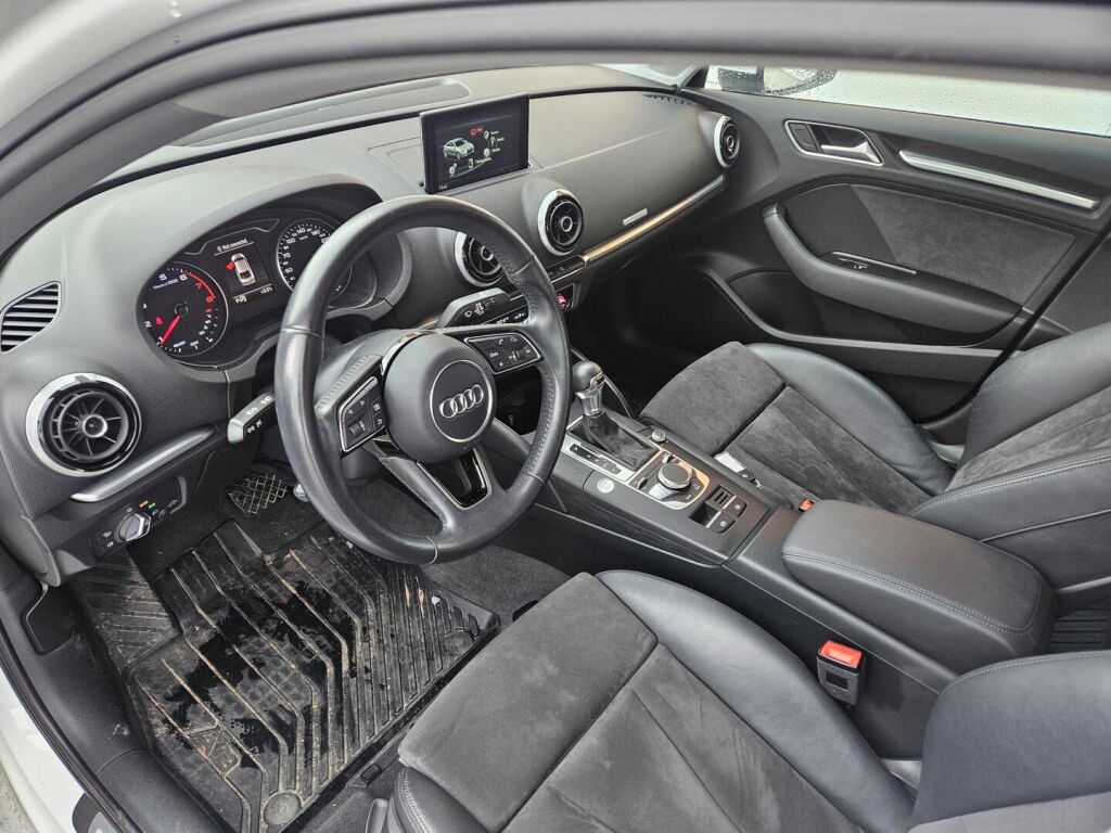 Audi A3 2016 Sedan Business Sport SE 1,0 TFSI 85 kW S tronic / Nahka alcantara /  Tutka / aut.ilmastointi / Hyvä huoltohistoria /
