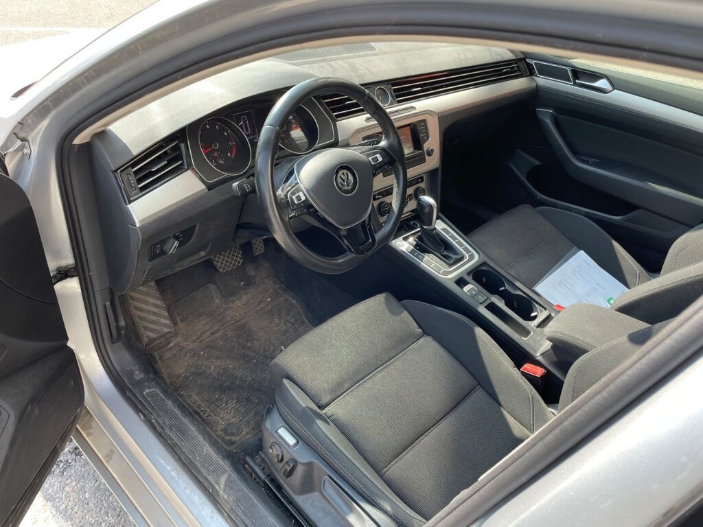Volkswagen Passat 2017 Variant Comfortline 1,4 TSI 92 kW (125 hv) DSG / Suomiauto / Tutkat / Vakionopeudensäädin