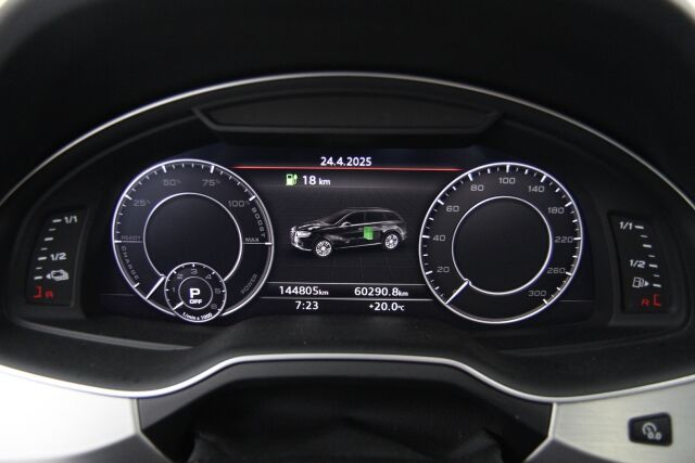 Audi Q7 2017 Business 3,0 V6 TDI e-tron quattro tiptron / Webasto / Kääntyvä koukku / Suomi-auto / Yksi omistaja / Matrix LED-ajovalot