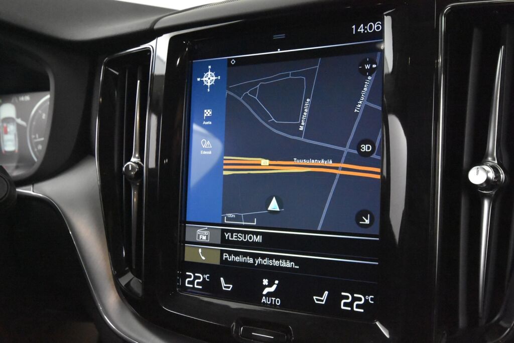 Volvo XC60 2018 D4 AWD Momentum aut / Webasto / Suomi-auto / Koukku / Navi / Keyless / Kaistavahti / Ratinlämmitin