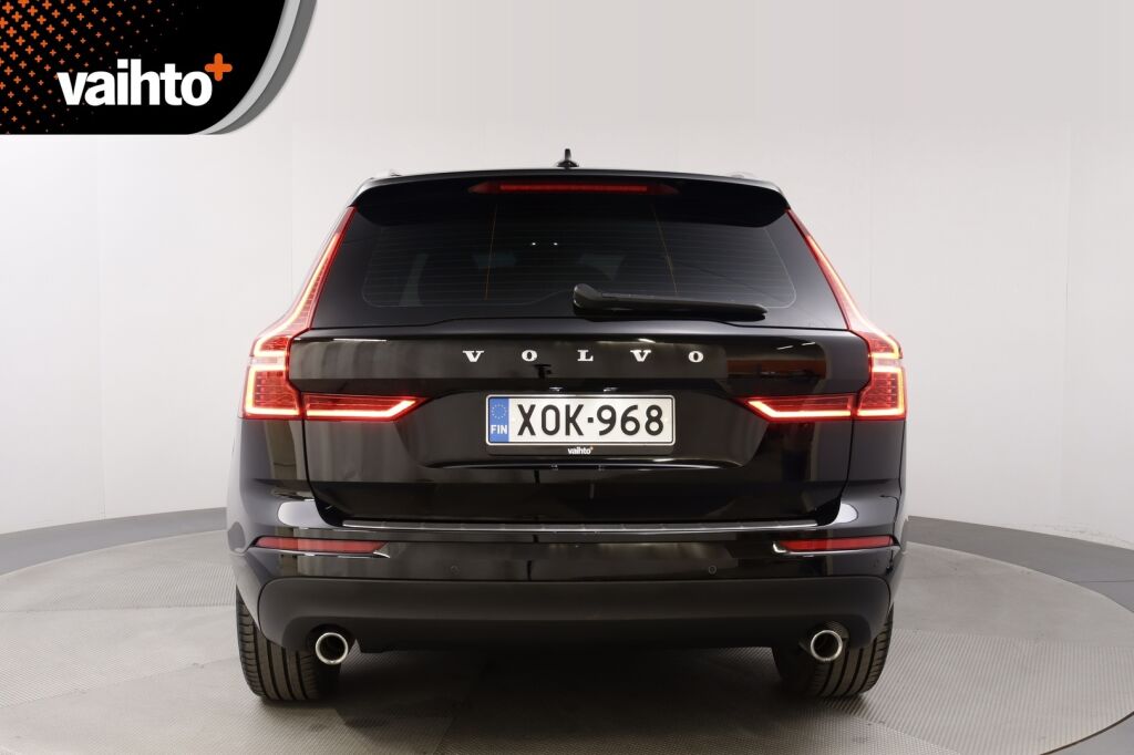 Volvo XC60 2018 D4 AWD Momentum aut / Webasto / Suomi-auto / Koukku / Navi / Keyless / Kaistavahti / Ratinlämmitin