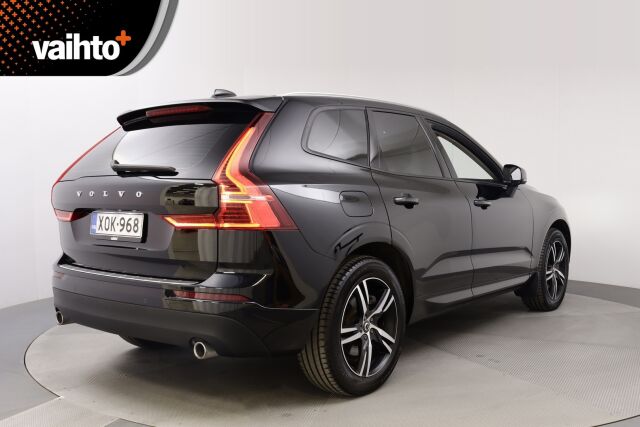 Volvo XC60 2018 D4 AWD Momentum aut / Webasto / Suomi-auto / Koukku / Navi / Keyless / Kaistavahti / Ratinlämmitin