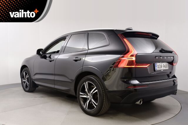 Volvo XC60 2018 D4 AWD Momentum aut / Webasto / Suomi-auto / Koukku / Navi / Keyless / Kaistavahti / Ratinlämmitin