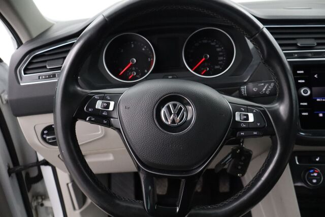 Volkswagen Tiguan 2018 Comfortline 2,0 TDI 110 kW 4MOTION / Suomiauto / Adapt. vakkari / Webasto / Sähk. vetokoukku - RAHOITUS TÄHÄN AUTOON VAIN 3.99% - 