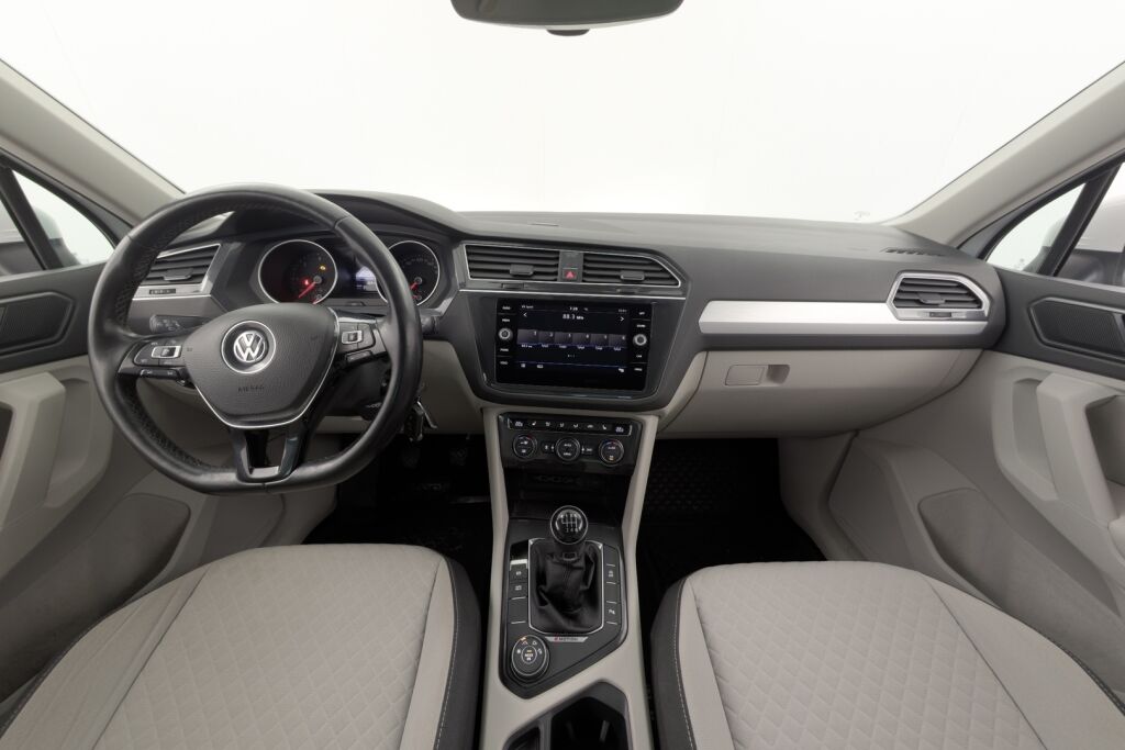 Volkswagen Tiguan 2018 Comfortline 2,0 TDI 110 kW 4MOTION / Suomiauto / Adapt. vakkari / Webasto / Sähk. vetokoukku - RAHOITUS TÄHÄN AUTOON VAIN 3.99% - 