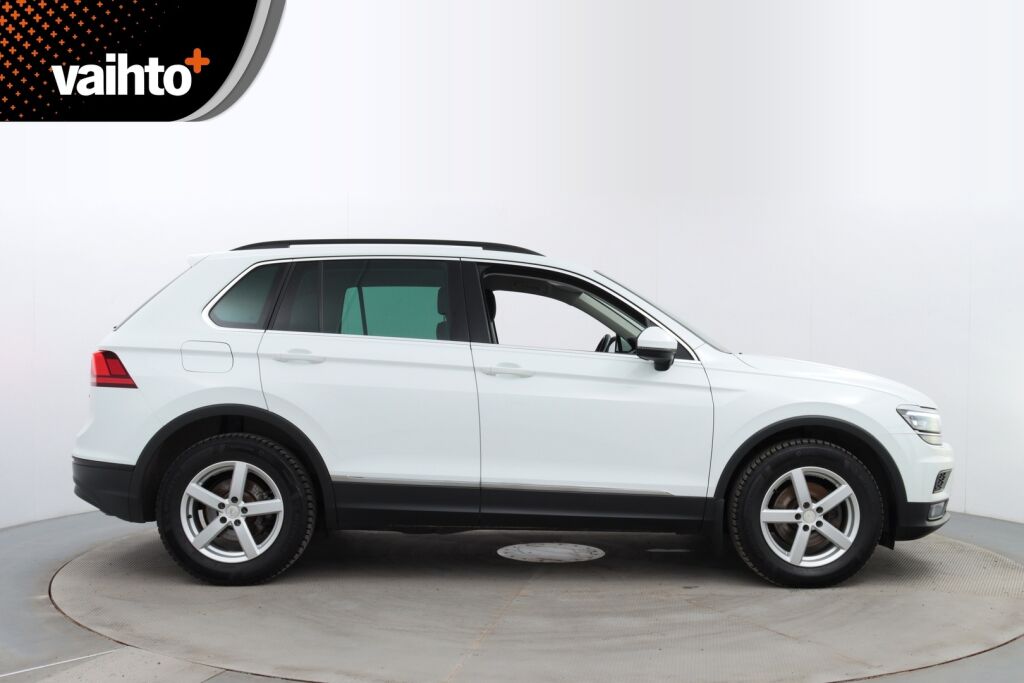 Volkswagen Tiguan 2018 Comfortline 2,0 TDI 110 kW 4MOTION / Suomiauto / Adapt. vakkari / Webasto / Sähk. vetokoukku - RAHOITUS TÄHÄN AUTOON VAIN 3.99% - 