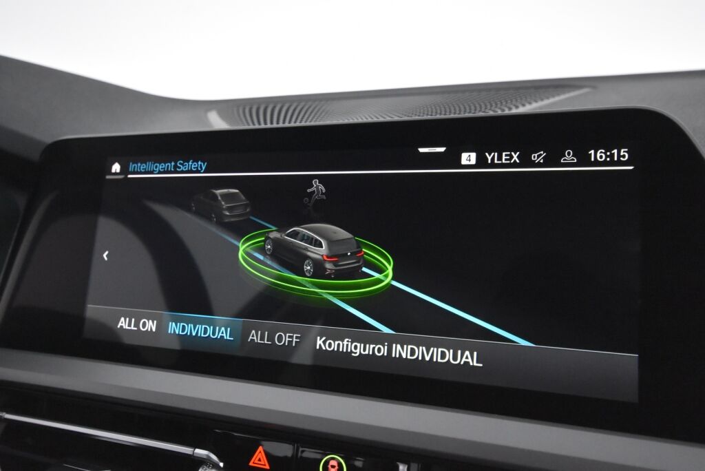 BMW 330 2021 G21 Touring 330e xDrive A Charged Edition / Suomiauto / BMW Live Cockpit Prof / Navigointi