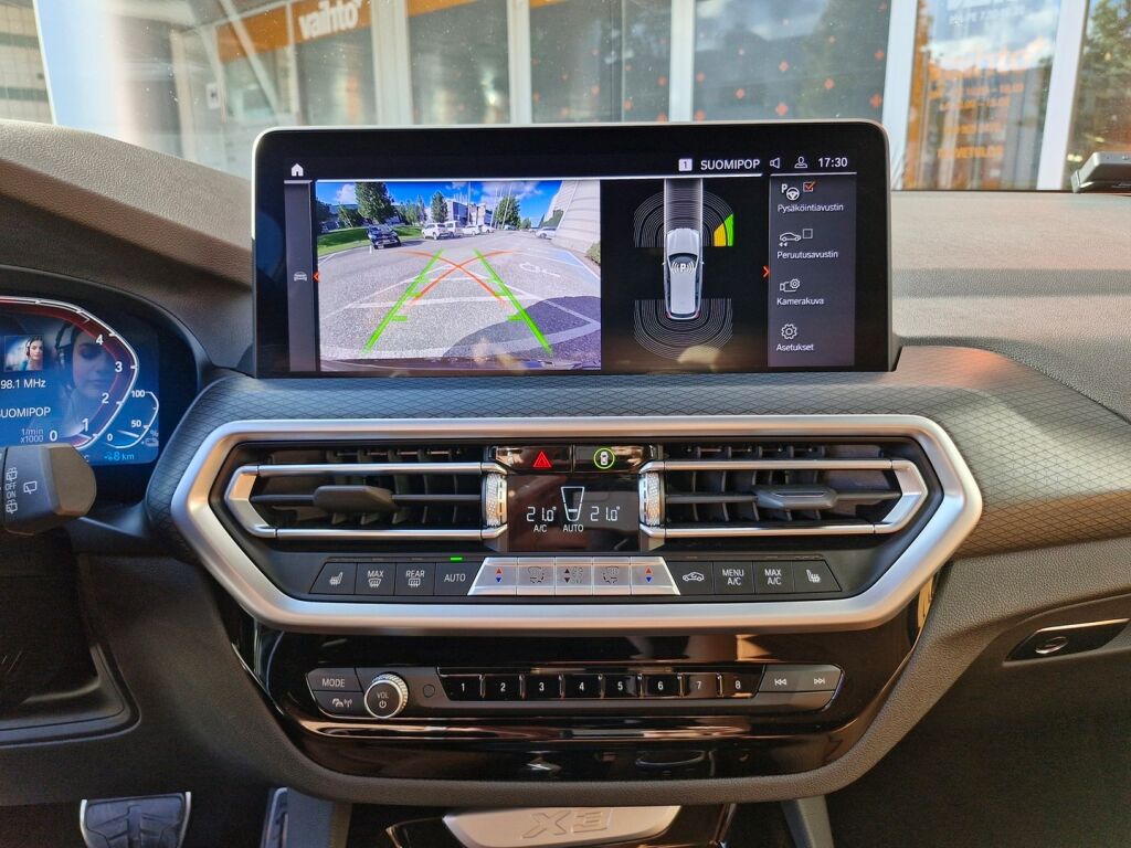 BMW X3 2022 G01 LCI xDrive 30e A Charged Edition M Sport / M Penkit / Kamera / HUD / Suomi-auto / Huollettu 62tkm / Bliss / LED