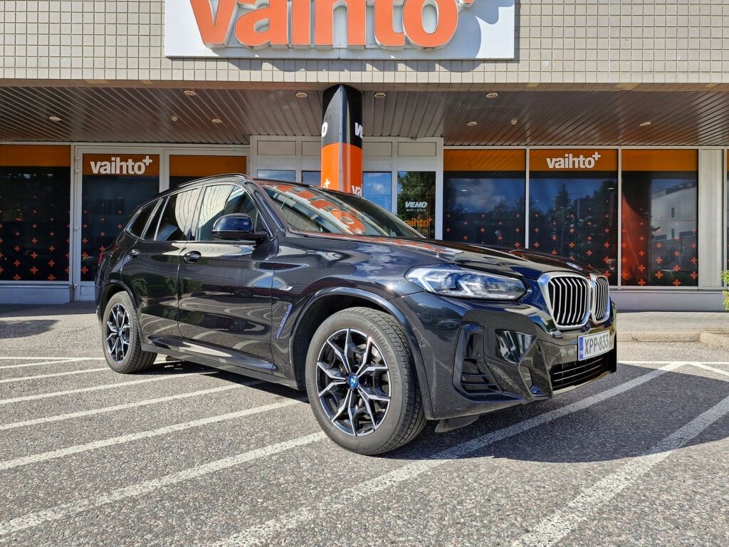 BMW X3 2022 G01 LCI xDrive 30e A Charged Edition M Sport / M Penkit / Kamera / HUD / Suomi-auto / Huollettu 62tkm / Bliss / LED