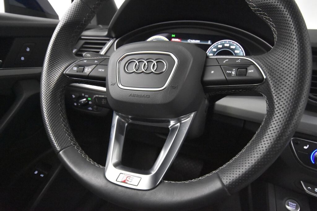 Audi Q5 2022 Advanced 50 TFSI e 220 kW quattro S tronic Electrified Edition / S-Line sisäpaketti / 1-Om / ACC / Digimittaristo / Tehdaskoukku
