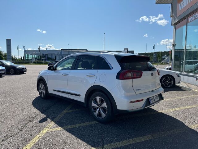 Kia Niro 2019 1,6 GDI Hybrid LX DCT/ Adapt.cruise / Lämmitettävä ohjauspyörä / Navi