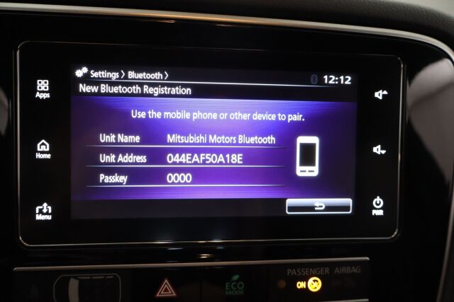 Mitsubishi Outlander PHEV 2019 Instyle 4WD 5P / Merkkihuollettu / Vetokoukku / Remote control / Timantti nahat / Keyless Go / LEDit / 360° / BLIS