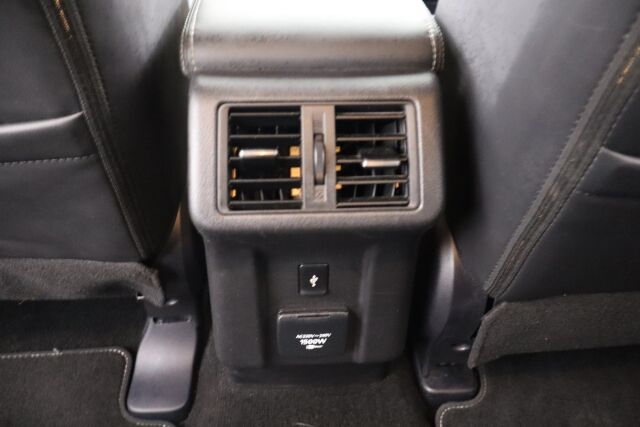 Mitsubishi Outlander PHEV 2019 Instyle 4WD 5P / Merkkihuollettu / Vetokoukku / Remote control / Timantti nahat / Keyless Go / LEDit / 360° / BLIS