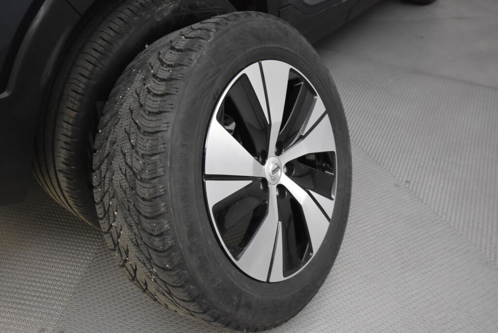 Volvo XC40 2022 T4 TwE Business Inscription Edition aut /   Adapt.vakkari / Navi / KeyLessGo / Peruutuskamera /