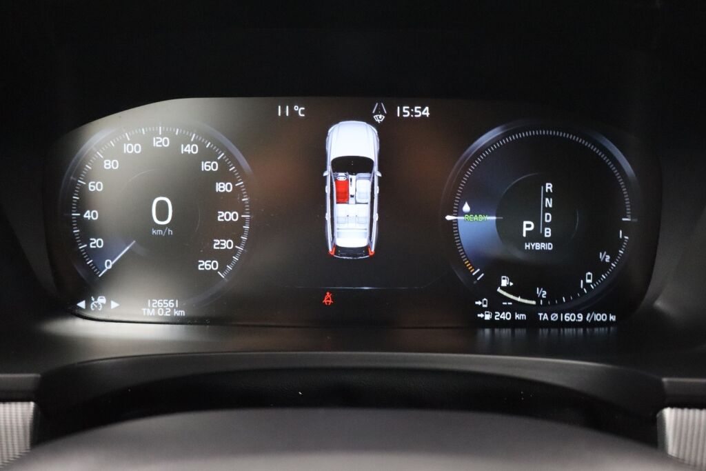 Volvo V90 2019 T8 AWD Business R-Design aut. / Adapt. vakk / Thors hammer / VOC / Navi / KeylessGO /