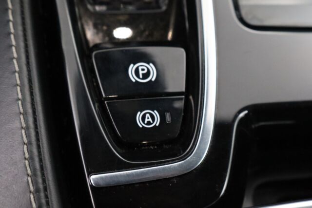 Volvo V90 2019 T8 AWD Business R-Design aut. / Adapt. vakk / Thors hammer / VOC / Navi / KeylessGO /