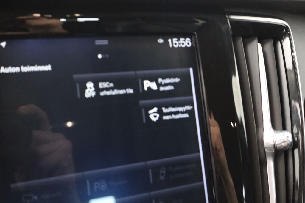 Volvo V90 2019 T8 AWD Business R-Design aut. / Adapt. vakk / Thors hammer / VOC / Navi / KeylessGO /