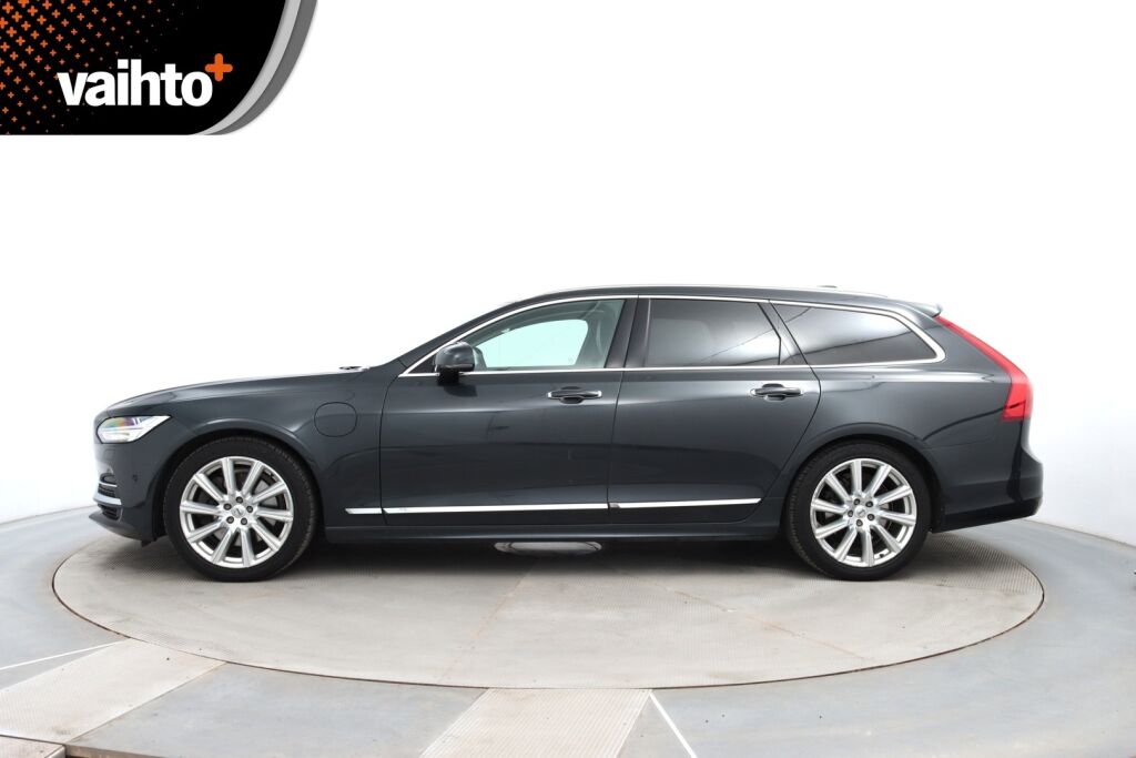Volvo V90 2019 T8 AWD Business R-Design aut. / Adapt. vakk / Thors hammer / VOC / Navi / KeylessGO /