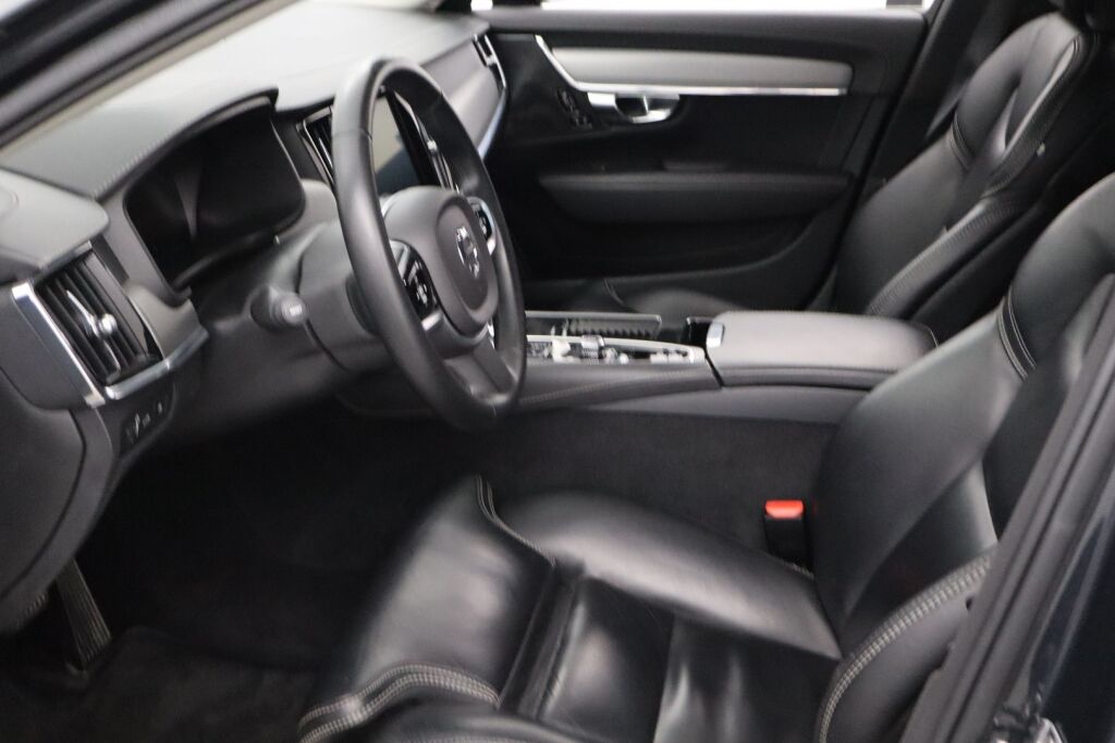 Volvo V90 2019 T8 AWD Business R-Design aut. / Adapt. vakk / Thors hammer / VOC / Navi / KeylessGO /