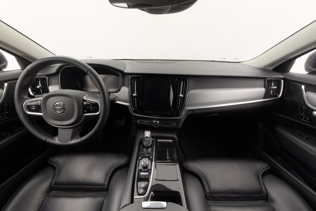 Volvo V90 2019 T8 AWD Business R-Design aut. / Adapt. vakk / Thors hammer / VOC / Navi / KeylessGO /