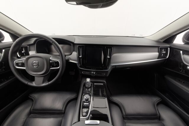 Volvo V90 2019 T8 AWD Business R-Design aut. / Adapt. vakk / Thors hammer / VOC / Navi / KeylessGO /