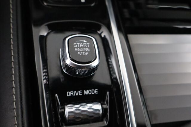Volvo V90 2019 T8 AWD Business R-Design aut. / Adapt. vakk / Thors hammer / VOC / Navi / KeylessGO /
