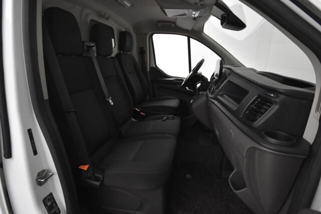 Ford Transit Custom 2019 340 2,0TDCi 130 hv A6 Etuveto Trend Van L2H1 / Vetokoukku / Vaneroitu takatila /