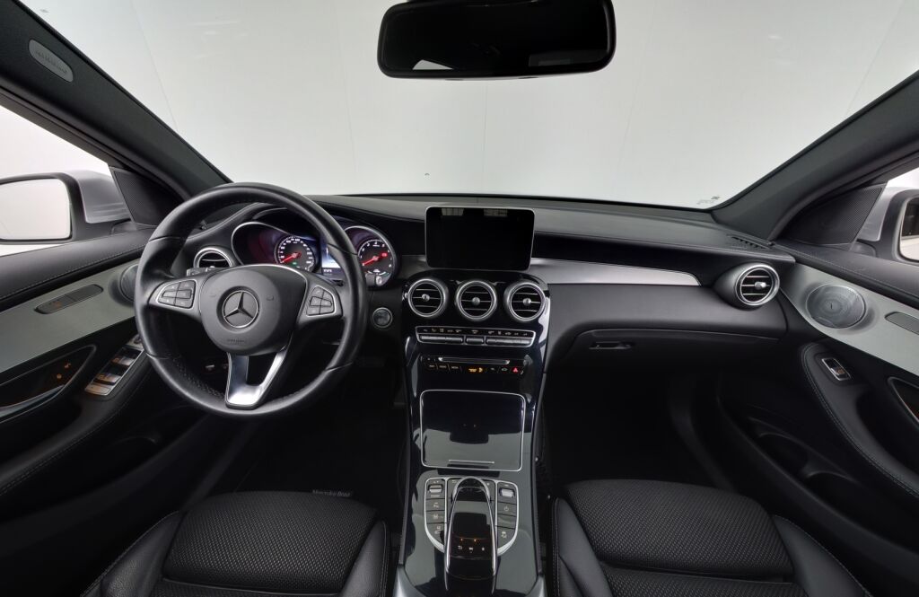 Mercedes-Benz GLC 2017 350 e 4Matic A Premium Business / Navi / Vetokoukku / Kamera / Burmester - RAHOITUS TÄHÄN AUTOON VAIN 3.99% - 