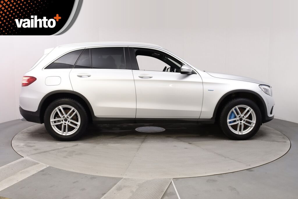 Mercedes-Benz GLC 2017 350 e 4Matic A Premium Business / Navi / Vetokoukku / Kamera / Burmester - RAHOITUS TÄHÄN AUTOON VAIN 3.99% - 