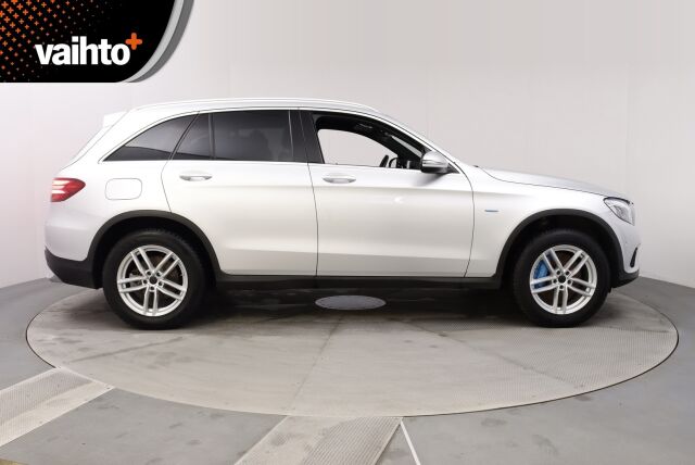 Mercedes-Benz GLC 2017 350 e 4Matic A Premium Business / Navi / Vetokoukku / Kamera / Burmester - RAHOITUS TÄHÄN AUTOON VAIN 3.99% - 