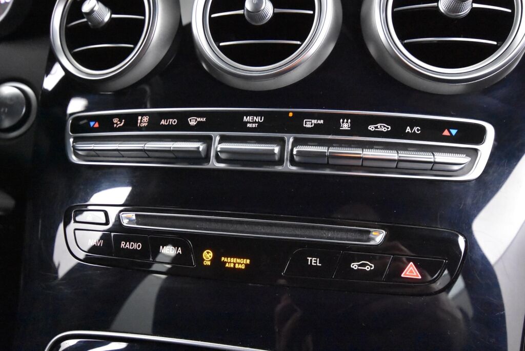 Mercedes-Benz GLC 2017 350 e 4Matic A Premium Business / Navi / Vetokoukku / Kamera / Burmester - RAHOITUS TÄHÄN AUTOON VAIN 3.99% - 