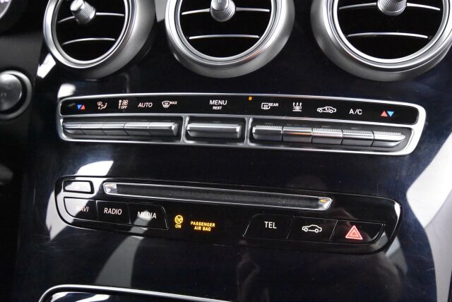Mercedes-Benz GLC 2017 350 e 4Matic A Premium Business / Navi / Vetokoukku / Kamera / Burmester - RAHOITUS TÄHÄN AUTOON VAIN 3.99% - 