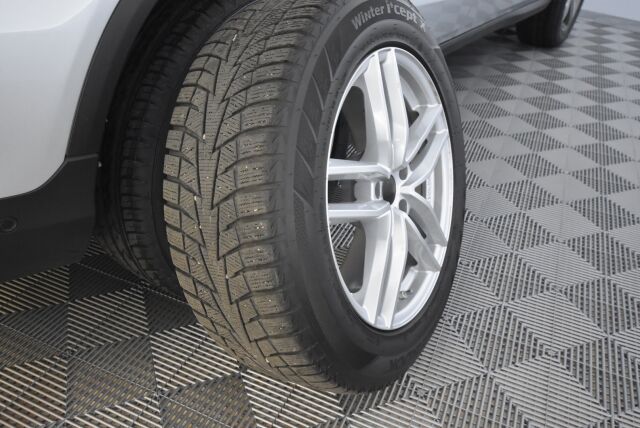 Mercedes-Benz GLC 2017 350 e 4Matic A Premium Business / Navi / Vetokoukku / Kamera / Burmester - RAHOITUS TÄHÄN AUTOON VAIN 3.99% - 