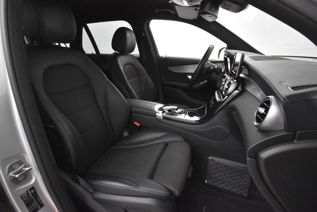 Mercedes-Benz GLC 2017 350 e 4Matic A Premium Business / Navi / Vetokoukku / Kamera / Burmester - RAHOITUS TÄHÄN AUTOON VAIN 3.99% - 