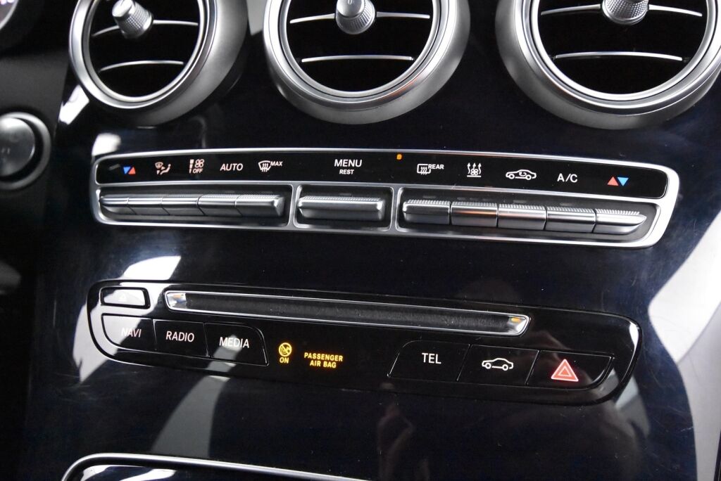 Mercedes-Benz GLC 2017 350 e 4Matic A Premium Business / Navi / Vetokoukku / Kamera / Burmester - RAHOITUS TÄHÄN AUTOON VAIN 3.99% - 