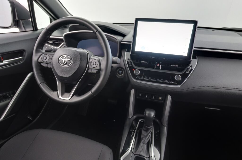 Toyota Corolla Cross 2023 2.0 Hybrid Active / Tehdastakuu / Suomiauto / 1-Omistaja / ALV / Adapt.vakkari / P-kamera