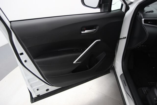 Toyota Corolla Cross 2023 2.0 Hybrid Active / Tehdastakuu / Suomiauto / 1-Omistaja / ALV / Adapt.vakkari / P-kamera