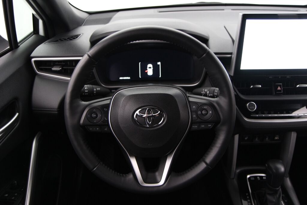 Toyota Corolla Cross 2023 2.0 Hybrid Active / Tehdastakuu / Suomiauto / 1-Omistaja / ALV / Adapt.vakkari / P-kamera