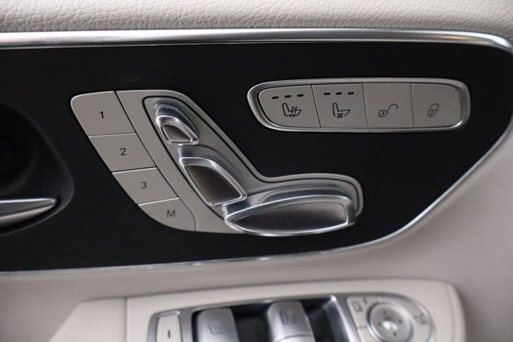 Mercedes-Benz V 2016 250 BlueTEC normaali A1 A / Adapt.Vakkari / Webasto / BLIS / 360° Kamera / Vetokoukku / Istuintuuletus / - RAHOITUS TÄHÄN AUTOON VAIN 3.99% - 