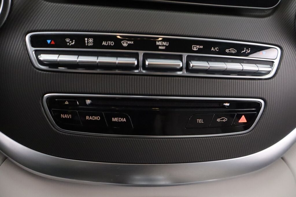 Mercedes-Benz V 2016 250 BlueTEC normaali A1 A / Adapt.Vakkari / Webasto / BLIS / 360° Kamera / Vetokoukku / Istuintuuletus / - RAHOITUS TÄHÄN AUTOON VAIN 3.99% - 
