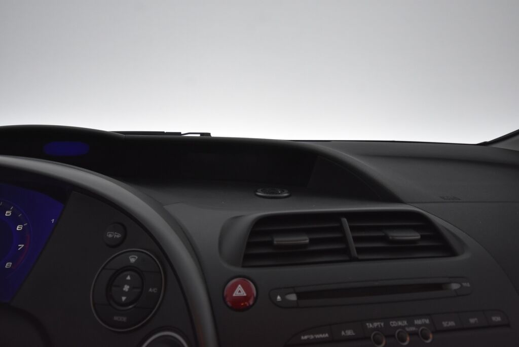 Honda Civic 2009 5D 1,4i Comfort i-Shift / Vetokoukku / Webasto / Huoltokirja