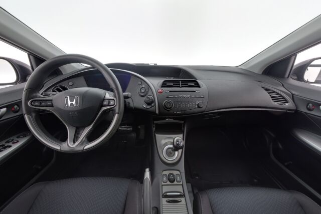 Honda Civic 2009 5D 1,4i Comfort i-Shift / Vetokoukku / Webasto / Huoltokirja