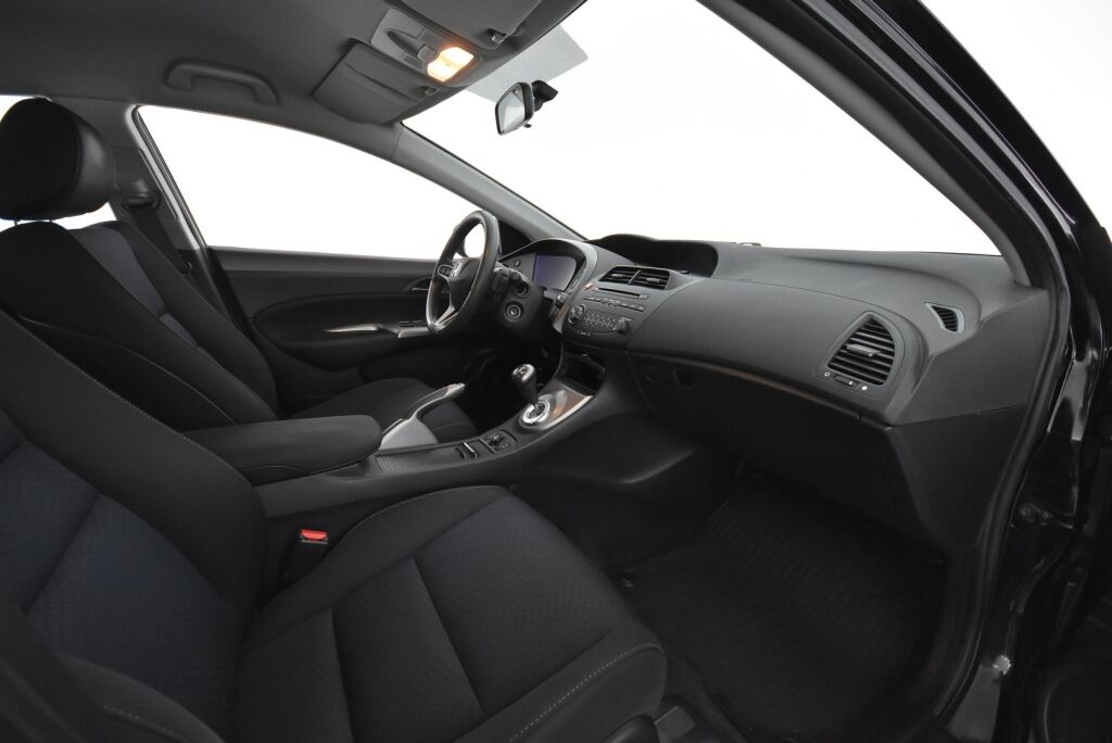 Honda Civic 2009 5D 1,4i Comfort i-Shift / Vetokoukku / Webasto / Huoltokirja