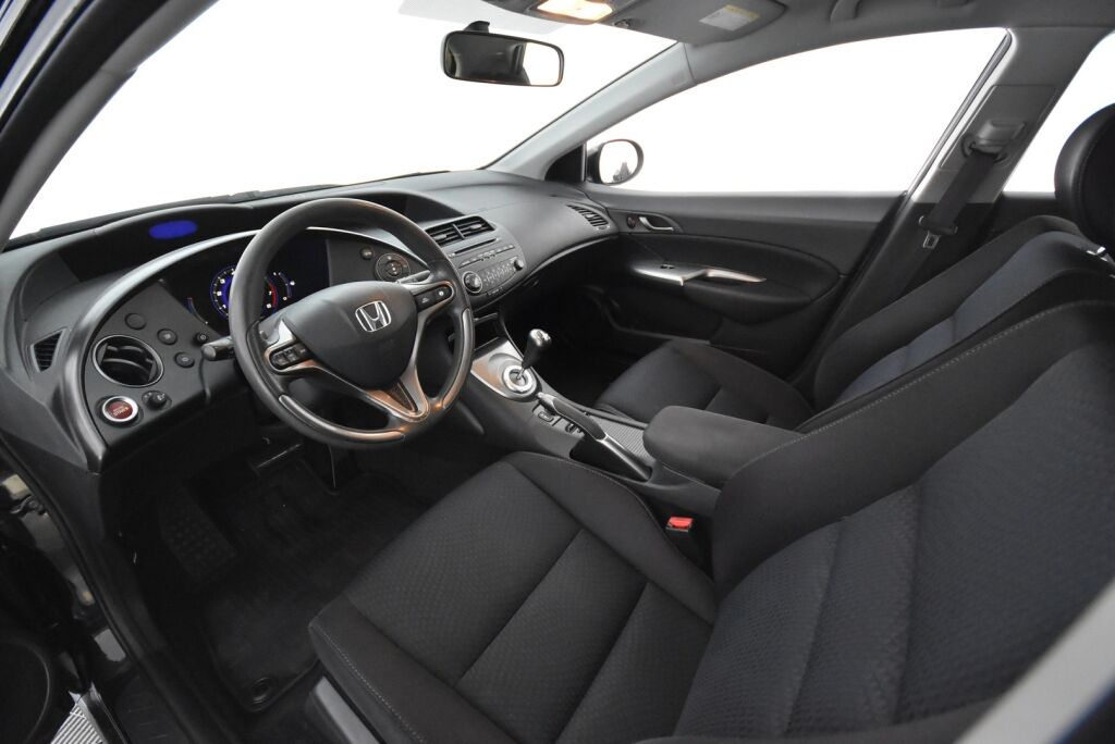 Honda Civic 2009 5D 1,4i Comfort i-Shift / Vetokoukku / Webasto / Huoltokirja
