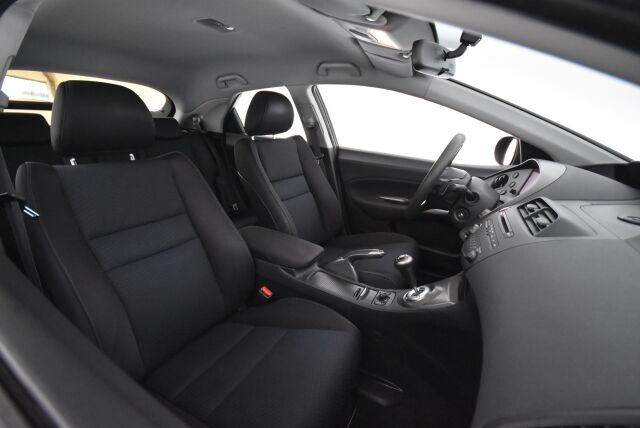 Honda Civic 2009 5D 1,4i Comfort i-Shift / Vetokoukku / Webasto / Huoltokirja